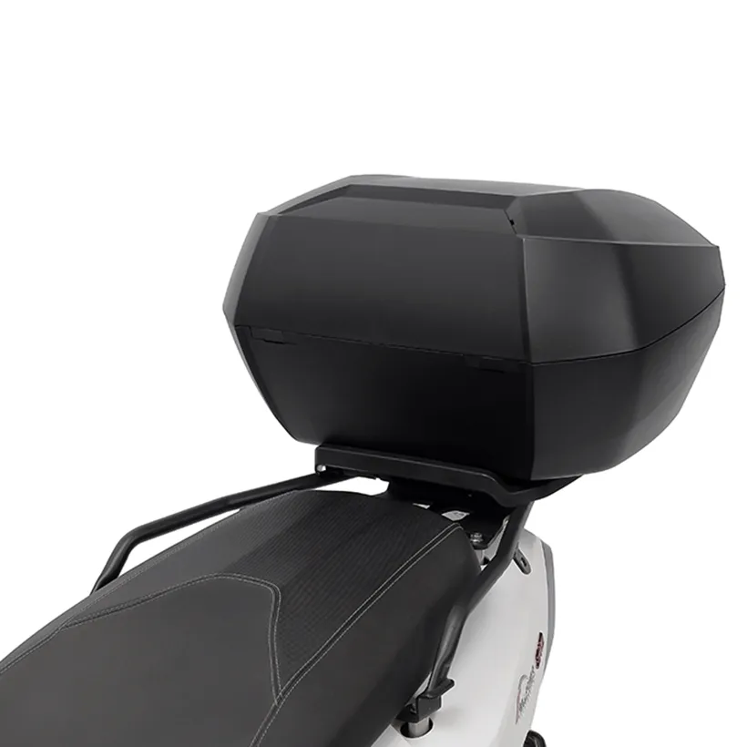 Furchtlos-SHIELD-L-Basic-Topcase-48-Liter-am-Roller Furchtlos SHIELD L Basic Topcase - 48 Liter - weiß/rot