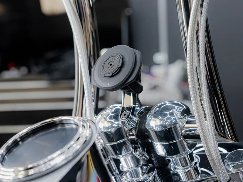 Quad-Lock-Pro-Chrom-Smartphone-Lenkerhalterung-gross-QLM-LHB-CHR-2 Quad Lock Pro Chrom Smartphone Lenkerhalterung groß