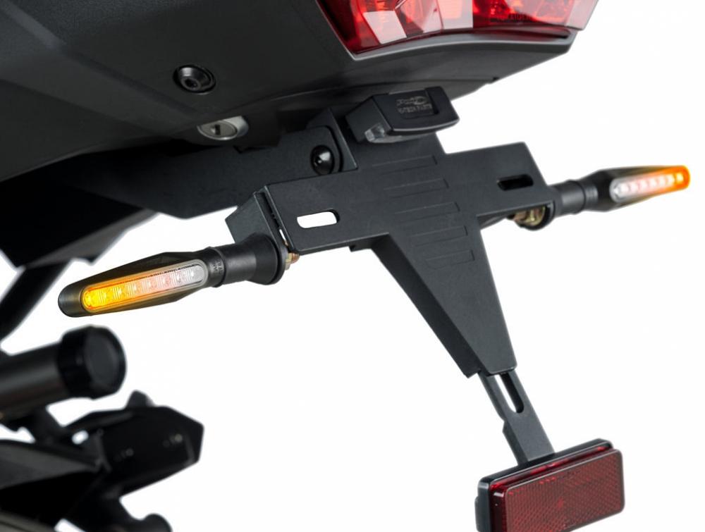 Puig_LED_Blinker_Set_Pin_schwarz_Glas_klar_ABE_702x243_mm_3155N_2 Puig Sequenzielle LED Blinker Set Pin, schwarz, Glas klar, ABE, 70,2x24,3 mm