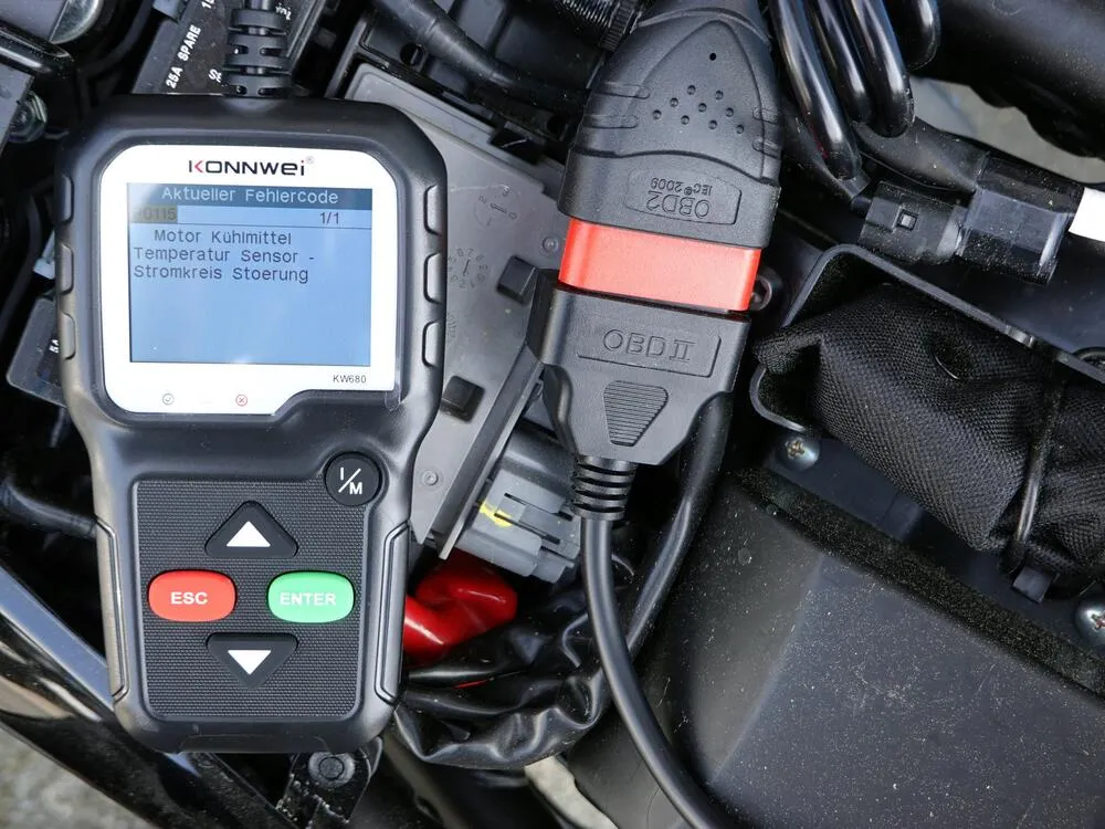 Konnwei KW680 OBD2 Scanner Fehlercode Diagnosegerät - Auto / Motorrad / Roller