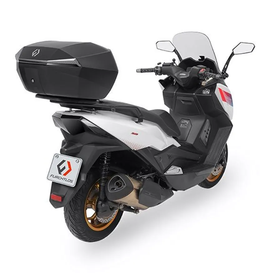 Furchtlos-SHIELD-L-Basic-Topcase-48-Liter-schwarz-silber-inkl-Montagekit-FU11TCXX000L14EX-100024-am-Roller Furchtlos SHIELD L Basic Topcase - 48 Liter - schwarz/silber