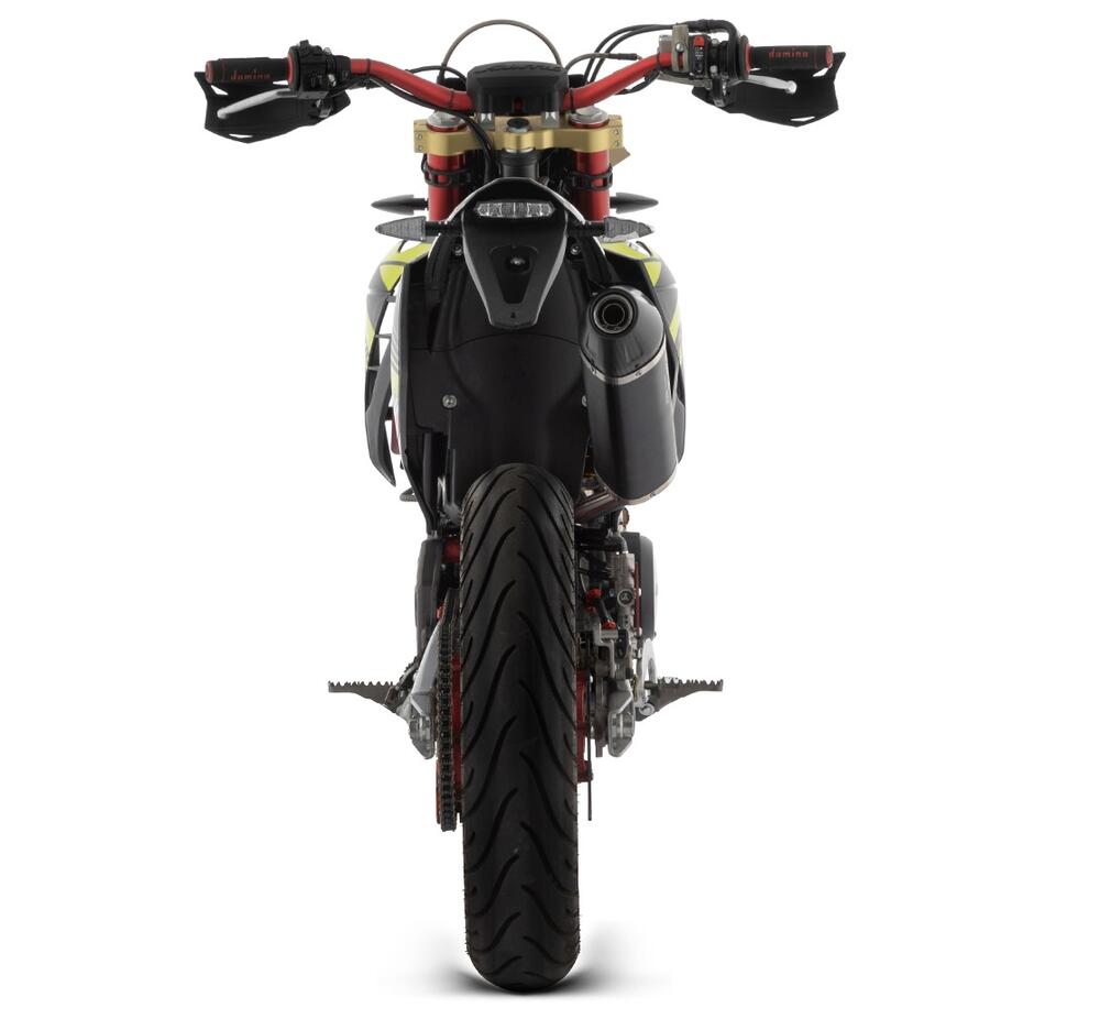 Arrow_Dark_Thunder_Auspuff_Euro5___Fantic_XMF_125_2023___XEF_125_2023__52512AKN_3 Arrow Dark Thunder Auspuff Euro5 - Fantic XMF 125 2023- / XEF 125 2023-