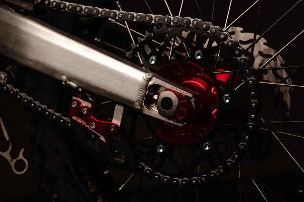 AFAM_MX6_K_Kette_520_schwarz_3 AFAM MX6-K Kette 520 schwarz - 118 Glieder - Clip Schloß - Motocross